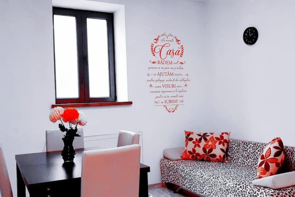 Apartment Holiday Cazare Brasov *